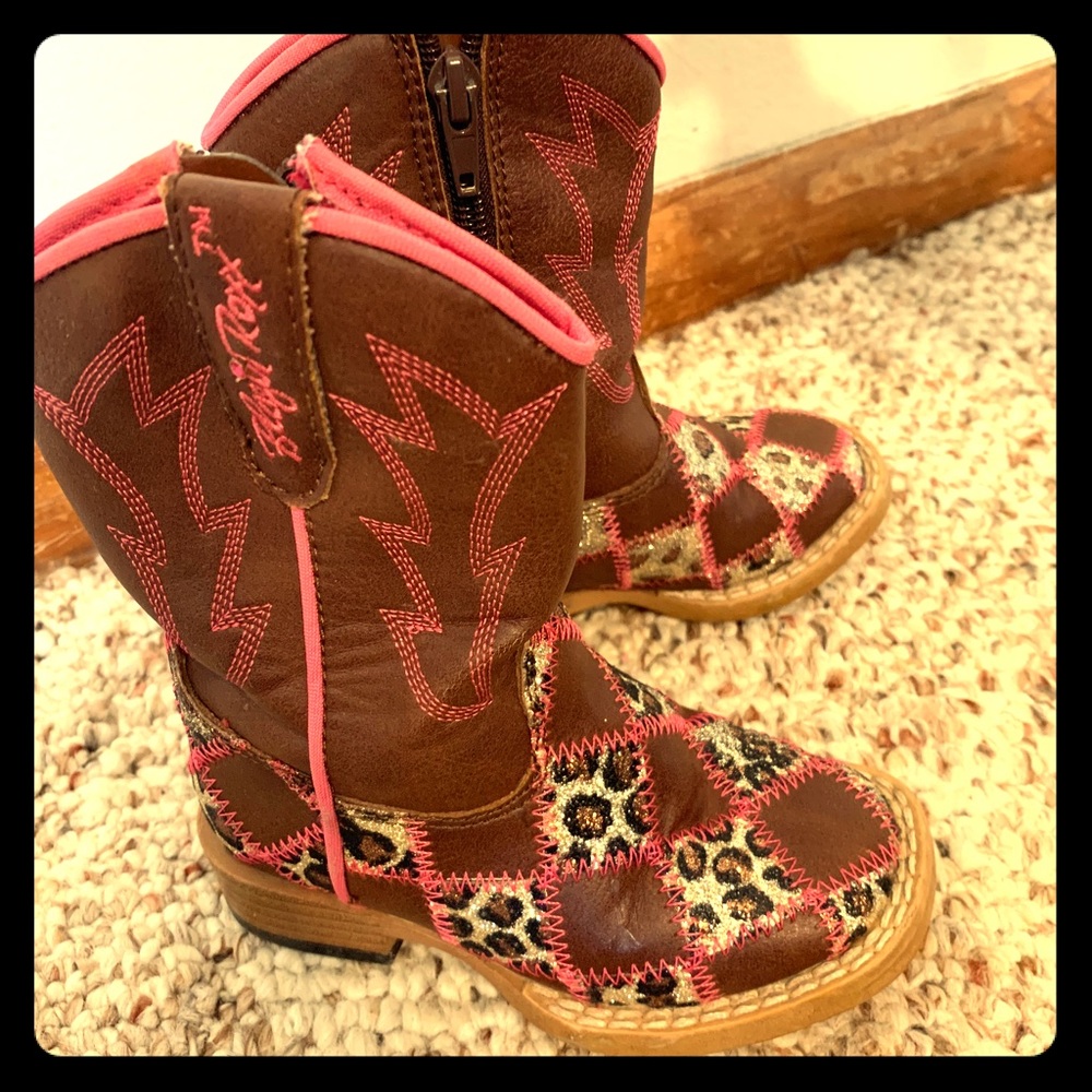 Like new size 5 toddler Balzin Roxx cowgirl boots